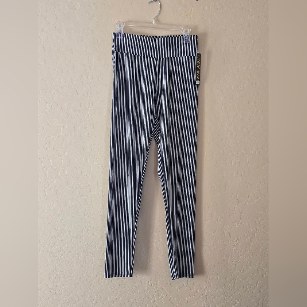 New Mix - Black and White Striped Leggings - 1X/2X NWT